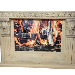 Rzeźbiona obudowa kominka