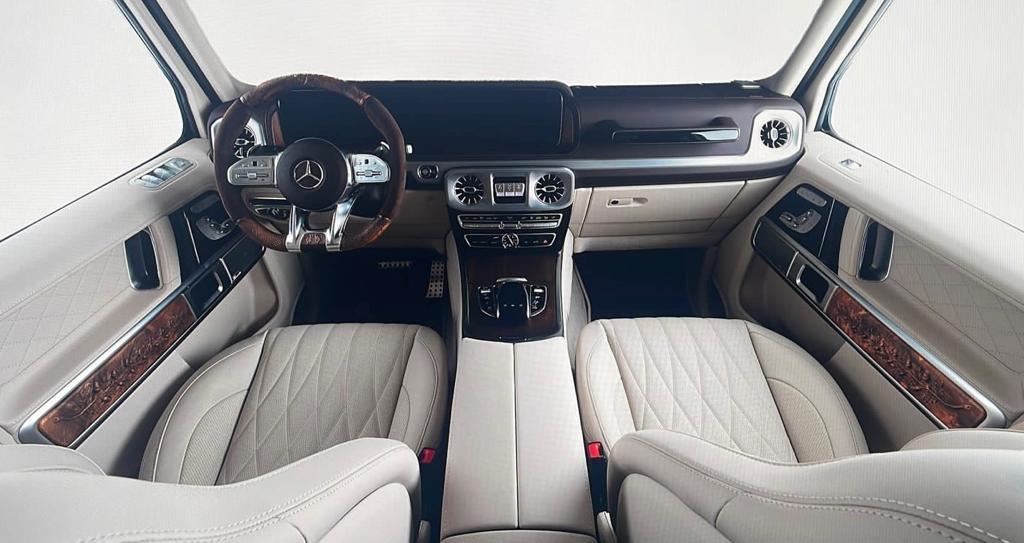 Okładziny kierownicy Mercedes AMG – dekoracje drewniane